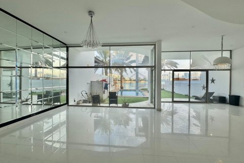5 bedrooms Villa in Amwaj Islands, Bahrain No. 61879 3