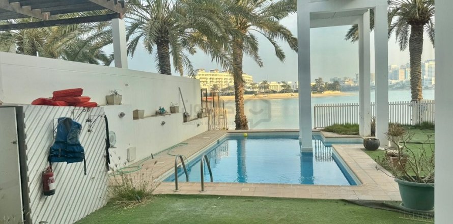 5 bedrooms Villa in Amwaj Islands, Bahrain No. 61879