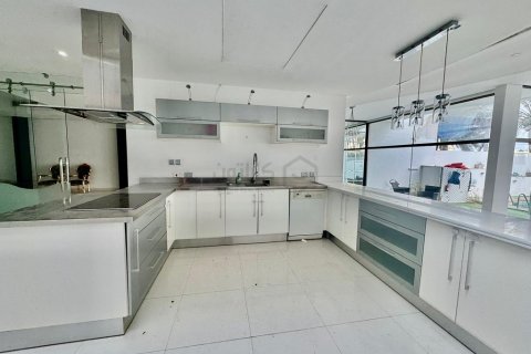 5 bedrooms Villa in Amwaj Islands, Bahrain No. 61879 5