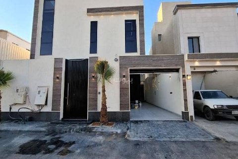 Villa de 5 dormitorios en Riyadh, Saudi Arabia No. 60322 15
