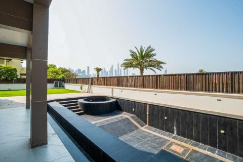 7 غرفة نوم  فيلا في Emirates Hills, الإمارات العربية المتحدة رقم 8609 23
