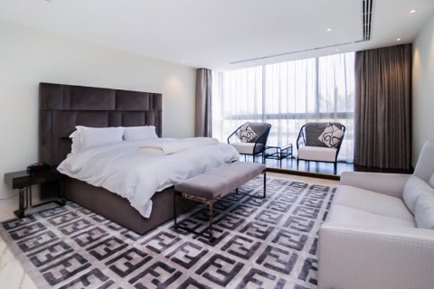 7 غرفة نوم  فيلا في Emirates Hills, الإمارات العربية المتحدة رقم 8609 16