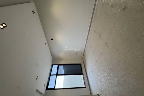 5 bedrooms Apartment in Riyadh, Saudi Arabia No. 69163 17
