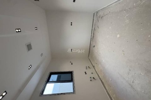 5 bedrooms Apartment in Riyadh, Saudi Arabia No. 69163 9