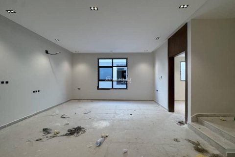 5 bedrooms Apartment in Riyadh, Saudi Arabia No. 69163 4