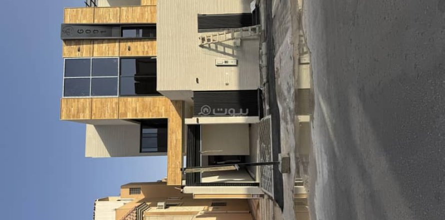 4 bedrooms Villa in Riyadh, Saudi Arabia No. 69164