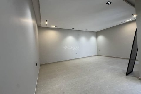 4 bedrooms Villa in Riyadh, Saudi Arabia No. 69164 6