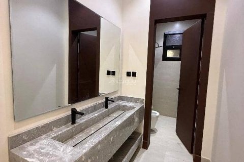 Квартира с 4 спальнями в Эр-Рияд, Саудовская Аравия №69168 6