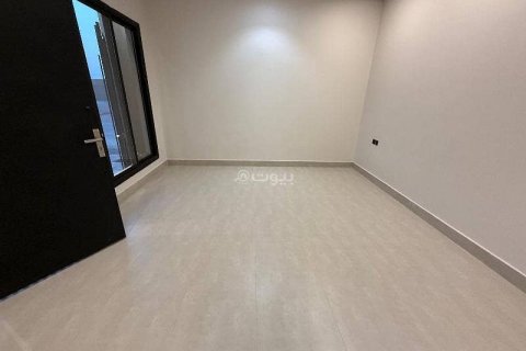 Квартира с 4 спальнями в Эр-Рияд, Саудовская Аравия №69168 3