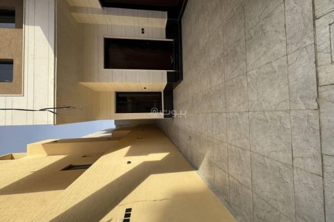 Villa de 5 dormitorios en Riyadh, Saudi Arabia No. 69165 18