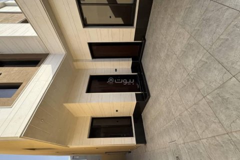 Villa de 5 dormitorios en Riyadh, Saudi Arabia No. 69165 4
