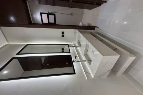Villa de 5 dormitorios en Riyadh, Saudi Arabia No. 69165 5