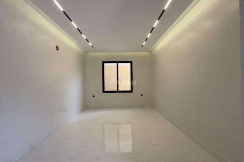 Villa de 5 dormitorios en Riyadh, Saudi Arabia No. 69165 10