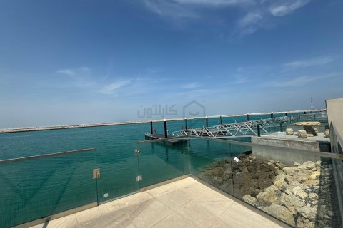 Villa de 4 dormitorios en Al Dair, Bahrain No. 61439 6