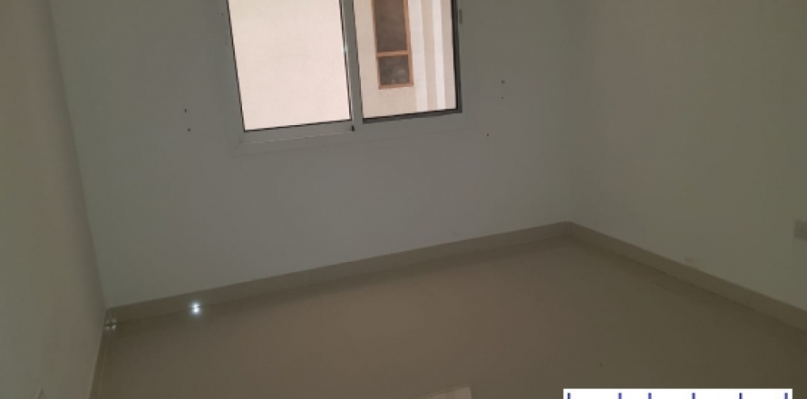 Apartment de 2 dormitorios en Bawshar, Oman No. 69233