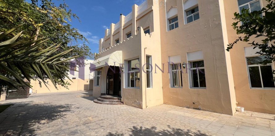 Villa de 6 chambres à Doha, Qatar No. 58314