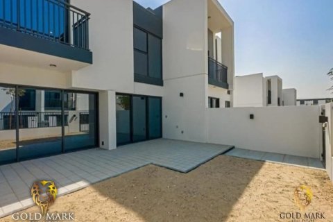 Townhouse de 3 dormitorios en Dubai Land, UAE No. 34465