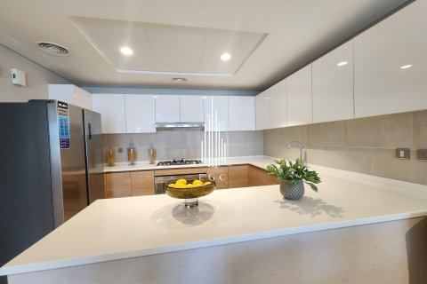 3 bedrooms Apartment in Al Reem Island, UAE No. 34475 10