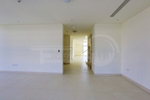 4 bedrooms Villa on the Yas Island, UAE No. 12215 10