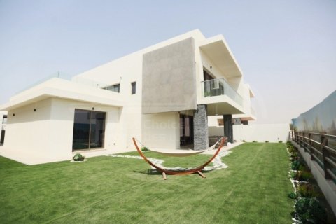 4 bedrooms Villa on the Yas Acres, UAE No. 12212