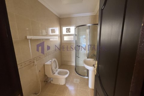 Villa de 5 dormitorios en Doha, Qatar No. 61006 18