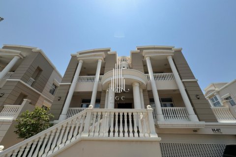 Villa de 4 dormitorios en Khalifa City, UAE No. 37503 28
