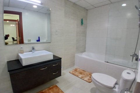 Apartment de 2 dormitorios en Muscat, Oman No. 62656 10