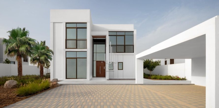 4 bedrooms Villa in Abu Dhabi, UAE No. 37694