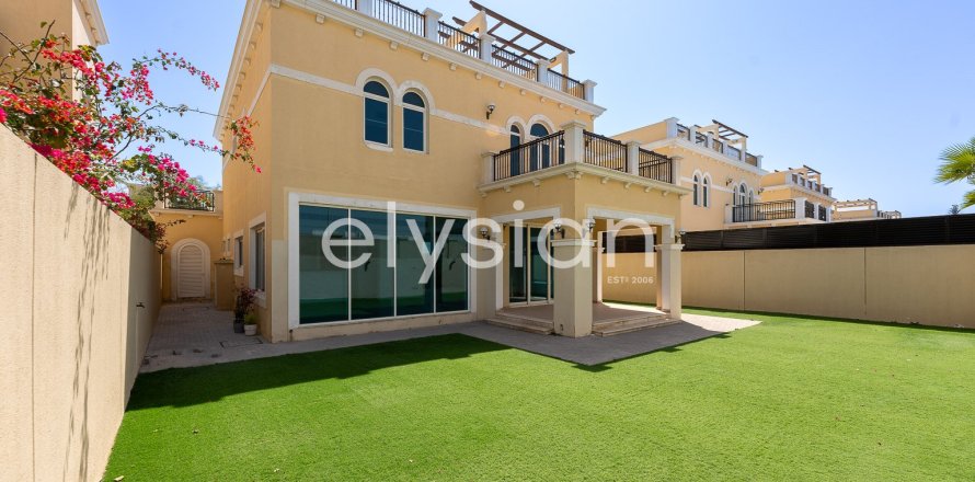 Вилла с 4 спальнями в Legacy Nova Villas, ОАЭ №64775