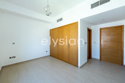 Вилла с 4 спальнями в Legacy Nova Villas, ОАЭ №64775 9