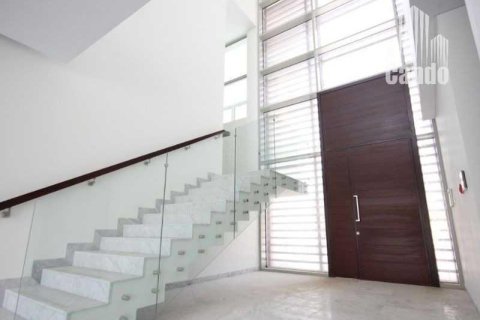 Вилла с 4 спальнями в District One, ОАЭ №83217 7