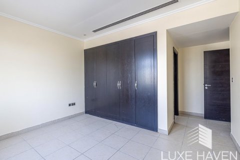 3 bedrooms Villa in Legacy, UAE No. 9443 8