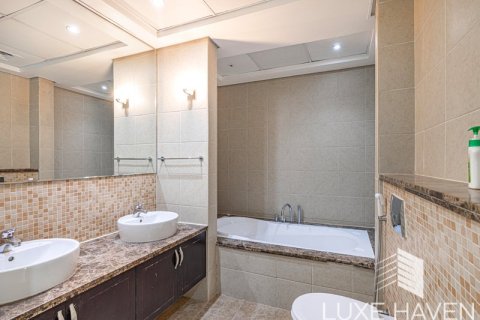3 bedrooms Villa in Legacy, UAE No. 9443 10