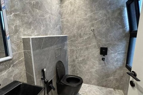 Villa de 4 chambres à Riyadh, Saudi Arabia No. 62784 31
