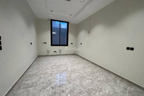 Villa de 4 chambres à Riyadh, Saudi Arabia No. 62784 16