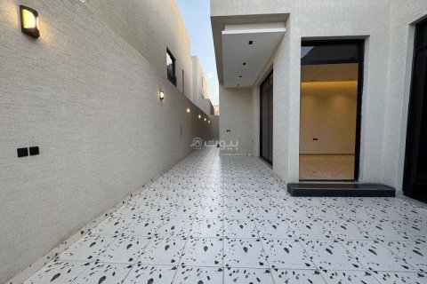 Villa de 4 chambres à Riyadh, Saudi Arabia No. 62784 5