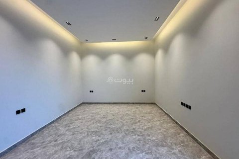 Villa de 4 chambres à Riyadh, Saudi Arabia No. 62784 9
