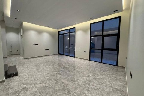 Villa de 4 chambres à Riyadh, Saudi Arabia No. 62784 18