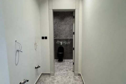 Villa de 4 chambres à Riyadh, Saudi Arabia No. 62784 10