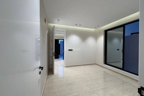 Villa de 6 chambres à Khobar, Saudi Arabia No. 60393 9
