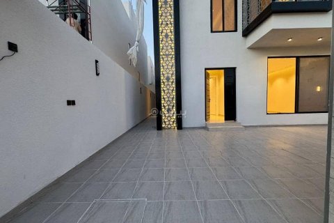 Villa de 6 chambres à Khobar, Saudi Arabia No. 60393 4