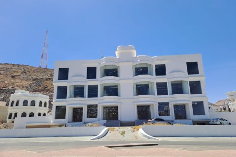 850مربع، عقار تجاري في Ruwi, عُمان رقم 54699