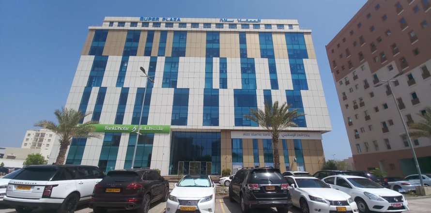 Commercial property de 300m² à Muscat, Oman No. 54701