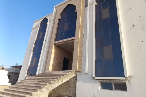 9 bedrooms Villa in Muscat, Oman No. 54702