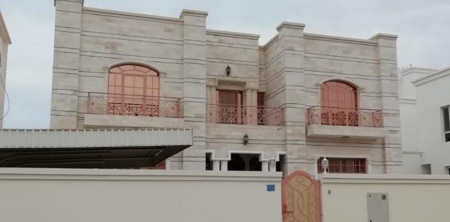 Villa de 6 chambres à Muscat, Oman No. 54697