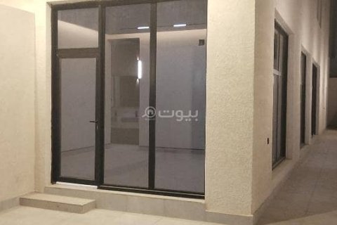 5 bedrooms Apartment in Riyadh, Saudi Arabia No. 59929 3