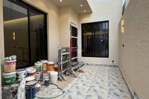 5 bedrooms Villa in Riyadh, Saudi Arabia No. 59897 12