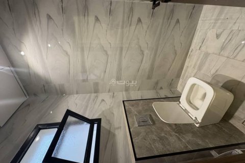 5 bedrooms Villa in Riyadh, Saudi Arabia No. 59897 14