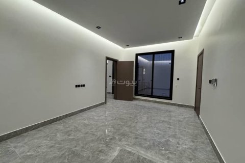 5 bedrooms Villa in Riyadh, Saudi Arabia No. 59897 16