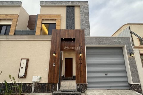 5 bedrooms Villa in Riyadh, Saudi Arabia No. 59897 5
